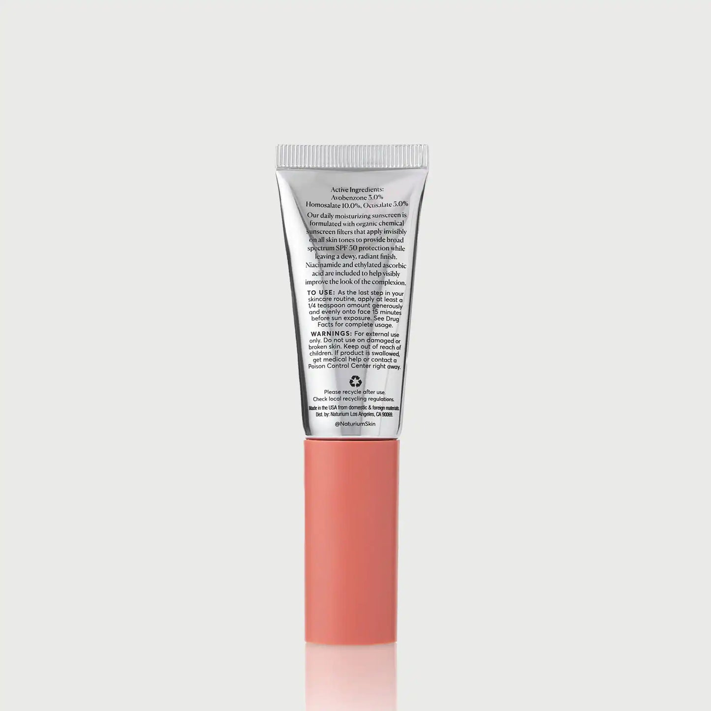 dew-glow-moisturizer-spf-50-travel-size-e9 NATR-10157_Dew-Glow-Moisturizer-SPF-50-Mini_back_capon_bonebkgd_d7cb9bbb-e294-42e2-8d5a-28c73c09b5b5.webp