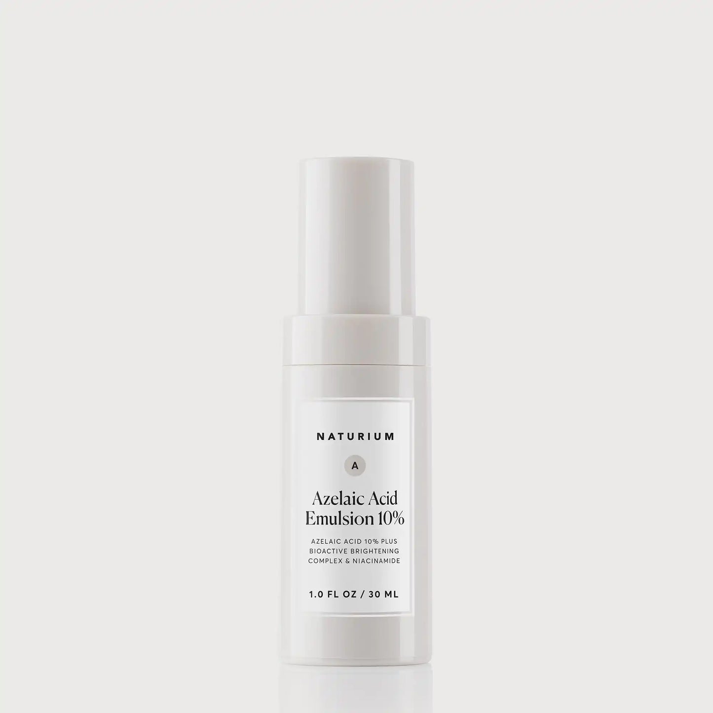 azelaic-acid-emulsion-10-w8 NATR_Azelaic-Acid-Emulsion-10_Cap-on.webp