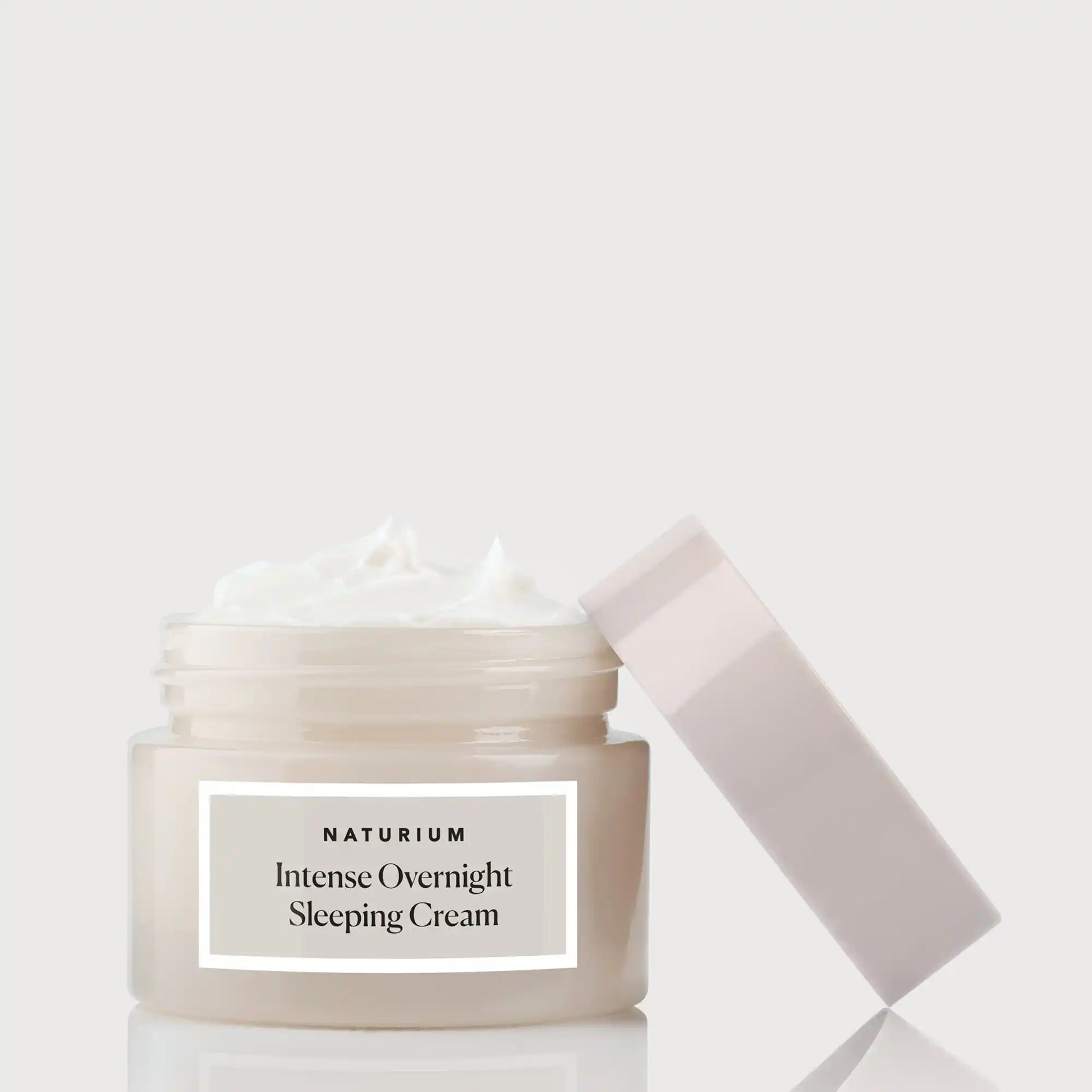intense-overnight-sleeping-cream-s1 NATR_Catalog_Overnight-Cream-CapOff.webp